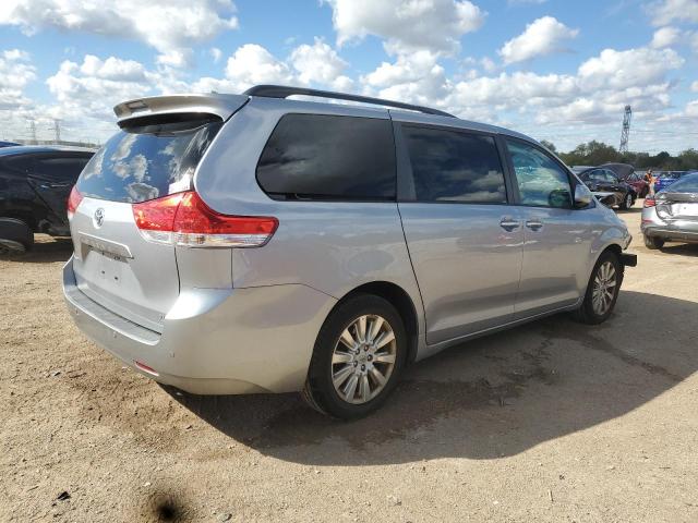 Photo 3 from auction – 2011 TOYOTA SIENNA XLE with VIN 5TDDK3DC6BS029911