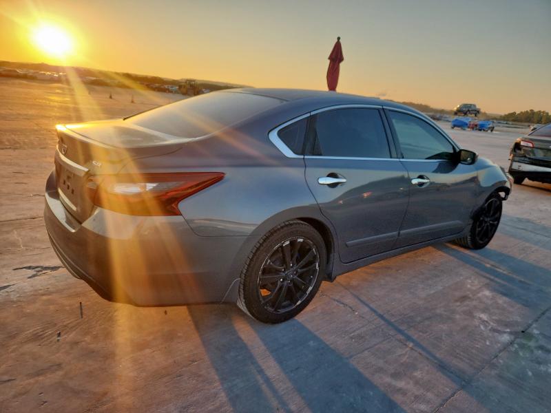 Photo 3 from auction – 2017 NISSAN ALTIMA 2.5 with VIN 1N4AL3AP1HC168092