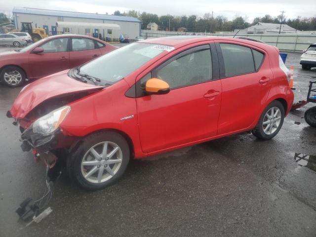 TOYOTA PRIUS C 2013 with VIN JTDKDTB36D1033994 - Photo from auction