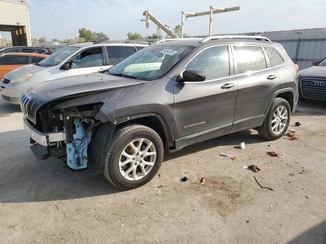 JEEP CHEROKEE LATITUDE 2017 with VIN 1C4PJMCB8HW646850 - Photo from auction