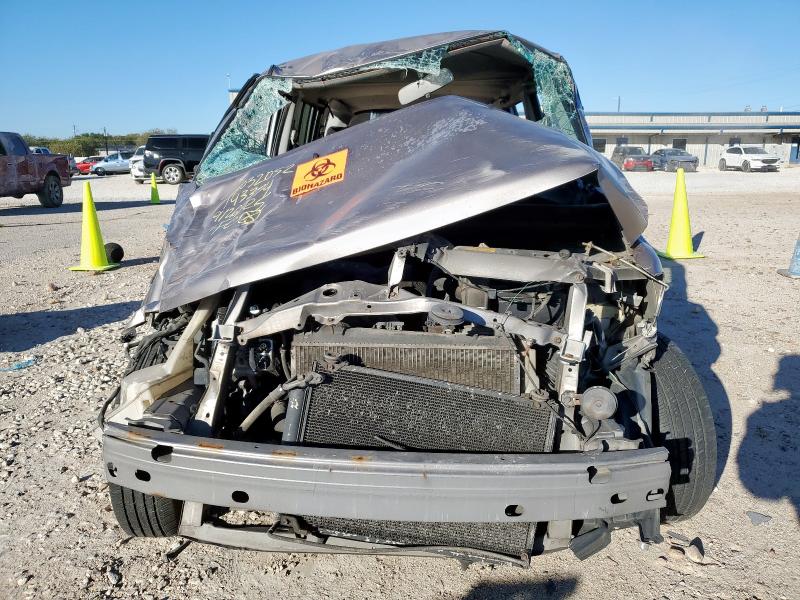 Photo 5 from auction – 2004 TOYOTA SCION XB with VIN JTLKT324340143374