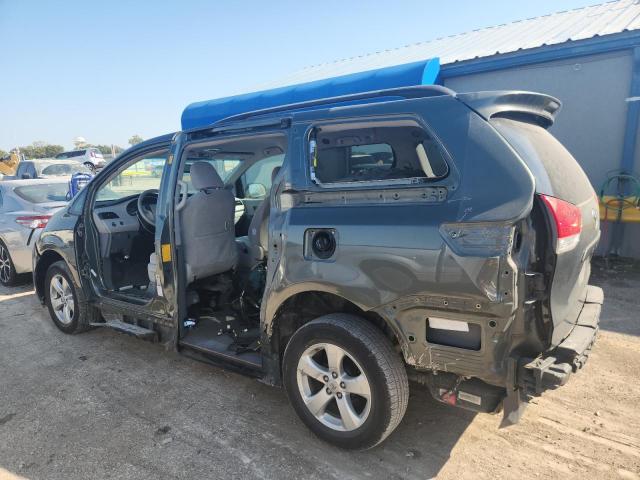 Photo 2 from auction – 2013 TOYOTA SIENNA with VIN 5TDKK3DC2DS385900