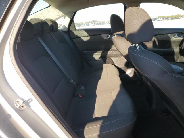 Photo 11 from auction – 2019 KIA FORTE FE with VIN 3KPF24AD8KE108129