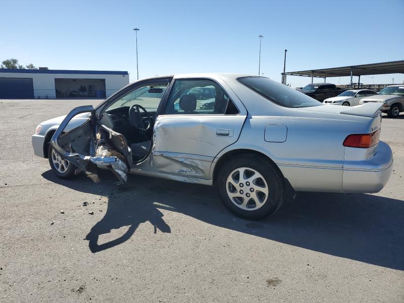 Photo 2 from auction – 2000 TOYOTA CAMRY LE with VIN JT2BF28K3Y0239118