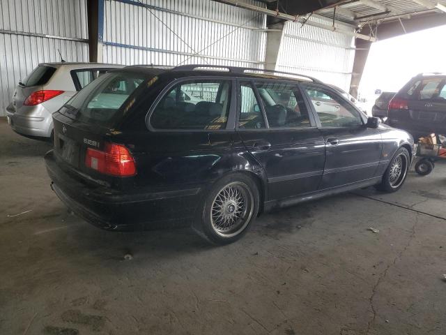 Photo 3 from auction – 2000 BMW 528 IT with VIN WBADP5341YBR95409