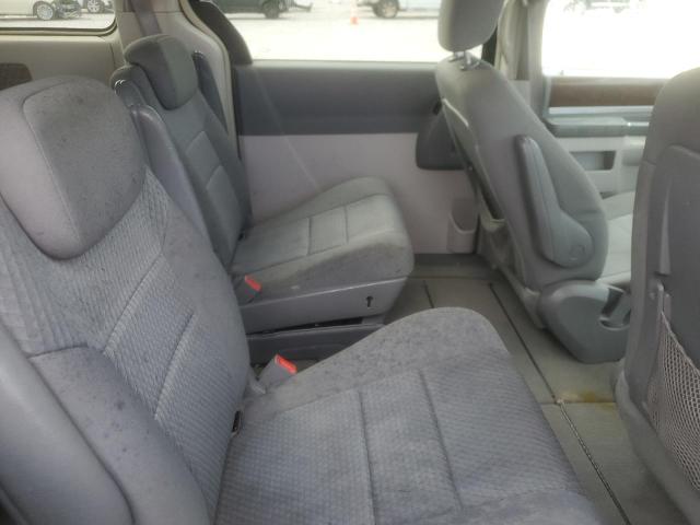 Photo 11 from auction – 2010 CHRYSLER TOWN & COU with VIN 2A4RR5D13AR193825
