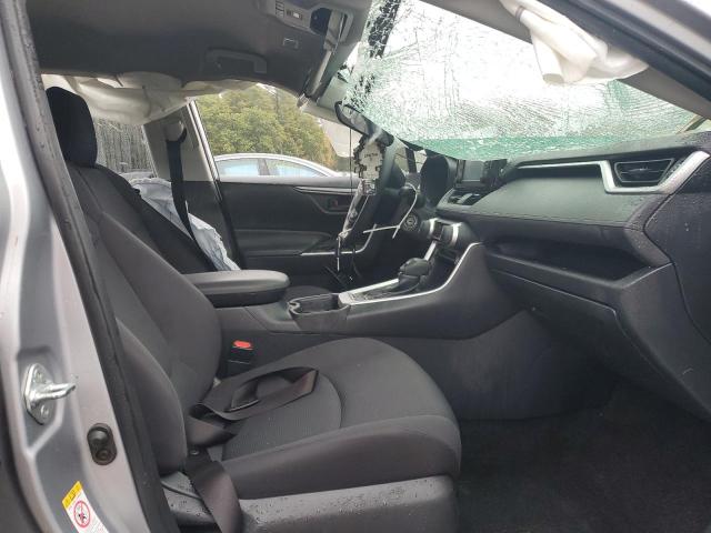 Photo 7 from auction – 2019 TOYOTA RAV4 LE with VIN JTMG1RFVXKD012543