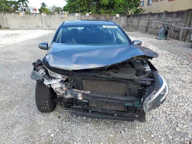 Photo 5 from auction – 2017 KIA FORTE LX with VIN 3KPFL4A71HE112524