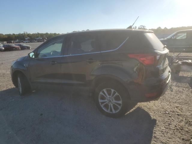 Photo 2 from auction – 2019 FORD ESCAPE SE with VIN 1FMCU9GD4KUC09120