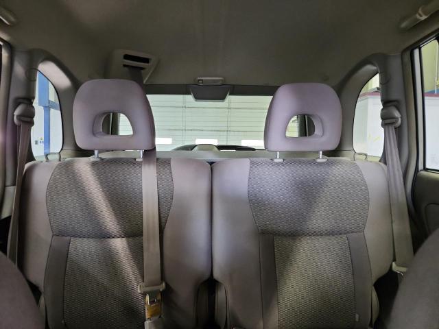 Photo 10 from auction – 2004 TOYOTA RAV4 with VIN JTEGD20V040022835