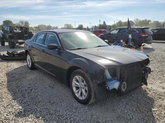 Photo 4 from auction – 2016 CHRYSLER 300 LIMITE with VIN 2C3CCAAG7GH208005
