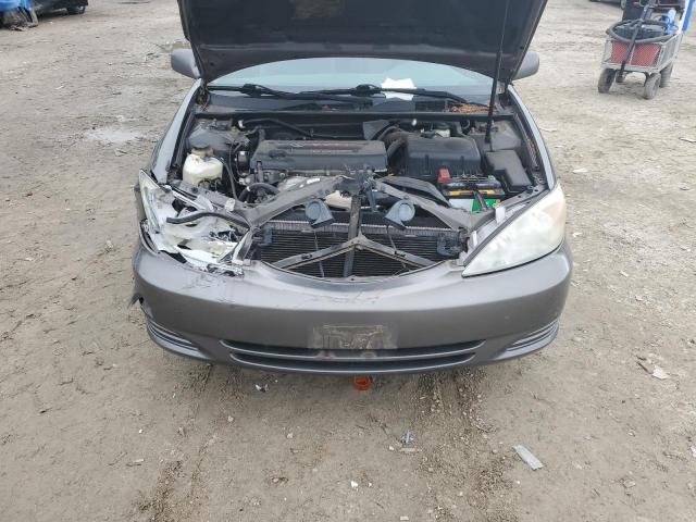 Photo 11 from auction – 2004 TOYOTA CAMRY LE with VIN 4T1BE32KX4U882900