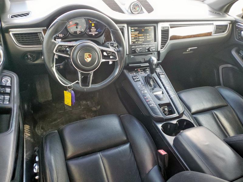 Photo 8 from auction – 2016 PORSCHE MACAN S with VIN WP1AB2A51GLB45933