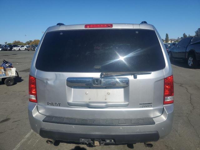 Photo 6 from auction – 2011 HONDA PILOT TOURING with VIN 5FNYF4H9XBB107217