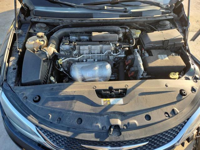 Photo 11 from auction – 2015 CHRYSLER 200 LIMITE with VIN 1C3CCCAB6FN743624