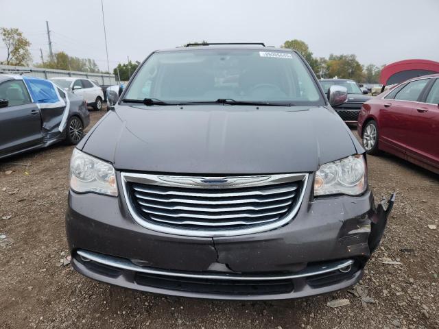 Photo 5 from auction – 2016 CHRYSLER TOWN & COU with VIN 2C4RC1CG9GR215518
