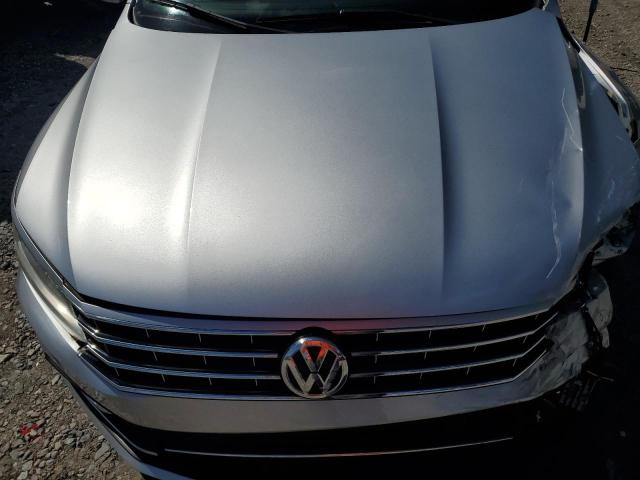 Photo 11 from auction – 2017 VOLKSWAGEN PASSAT SEL with VIN 1VWCT7A33HC062277