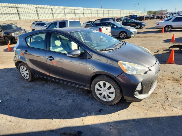 Photo 4 from auction – 2014 TOYOTA PRIUS C with VIN JTDKDTB37E1082462