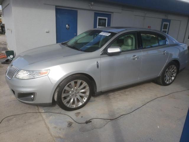 LINCOLN MKS 2009 with VIN 1LNHM93R79G611598 - Photo from auction