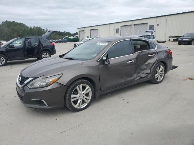 NISSAN ALTIMA 3.5 2017 z numerem VIN 1N4BL3AP1HC276250 - Zdjęcie z aukcji