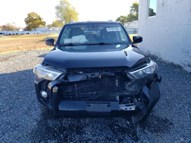 Photo 5 from auction – 2018 TOYOTA 4RUNNER SR with VIN JTEBU5JR3J5587088