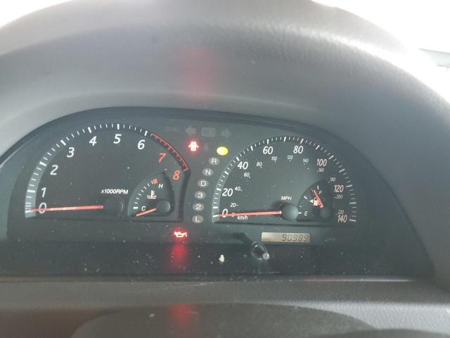 Photo 9 from auction – 2004 TOYOTA CAMRY LE with VIN 4T1BF30K04U077293