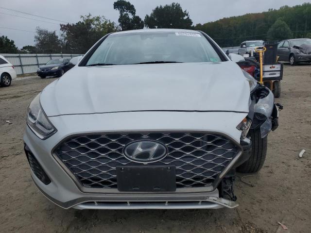 Photo 5 from auction – 2019 HYUNDAI SONATA with VIN 5NPE34AF1KH791863