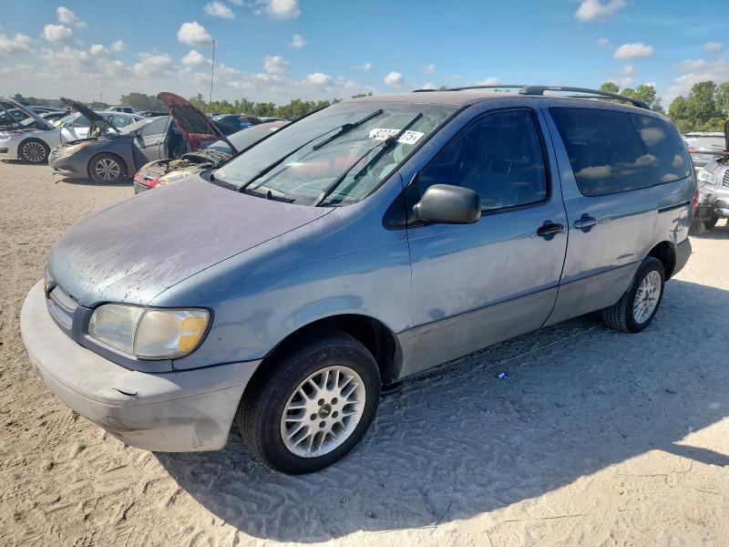 TOYOTA SIENNA CE 2000 with VIN 4T3ZF19C0YU203387 - Photo from auction