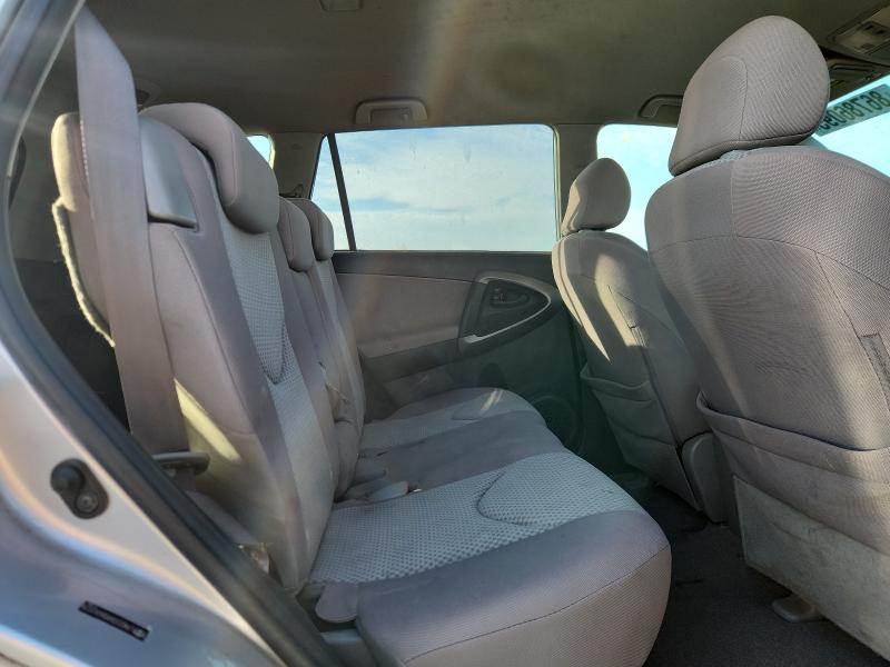 Photo 11 from auction – 2008 TOYOTA RAV4 with VIN JTMZD33VX86061076