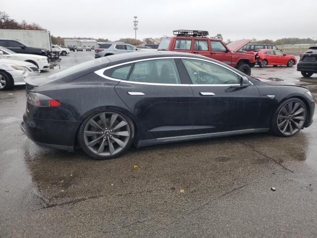 Photo 3 from auction – 2013 TESLA MODEL S with VIN 5YJSA1DP3DFP28874