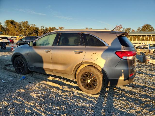 Photo 2 from auction – 2017 KIA SORENTO LX with VIN 5XYPGDA51HG192532