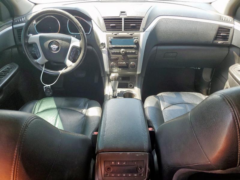 Photo 8 from auction – 2010 CHEVROLET TRAVERSE L with VIN 1GNLRFED7AS115502