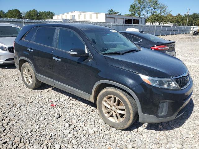Photo 4 from auction – 2015 KIA SORENTO LX with VIN 5XYKT3A69FG590318