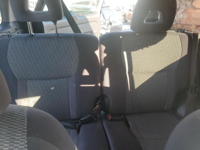 Photo 10 from auction – 2004 TOYOTA RAV4 with VIN JTEHD20V646010495