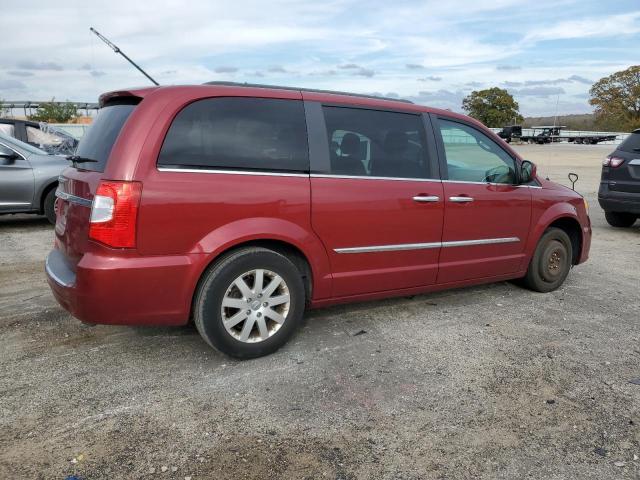 Photo 3 from auction – 2016 CHRYSLER TOWN & COU with VIN 2C4RC1BG4GR253630