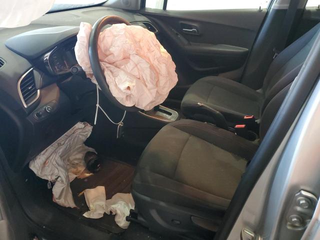 Photo 7 from auction – 2018 CHEVROLET TRAX with VIN 3GNCJKSB5JL388892