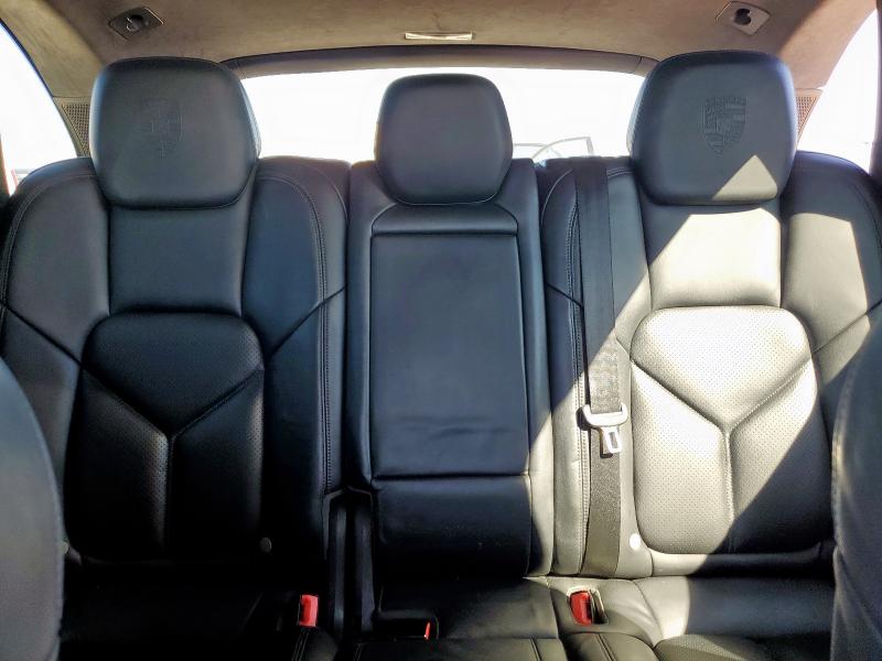 Photo 10 from auction – 2016 PORSCHE CAYENNE GT with VIN WP1AD2A28GLA72320