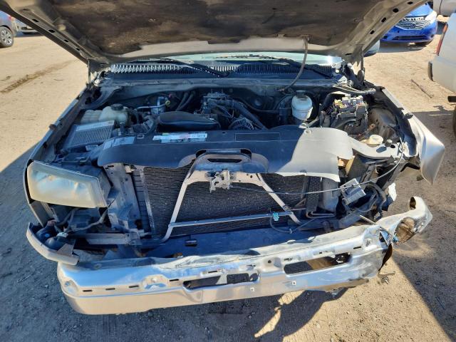 Photo 11 from auction – 2003 CHEVROLET SILVERADO C1500 with VIN 2GCEC19V731396406