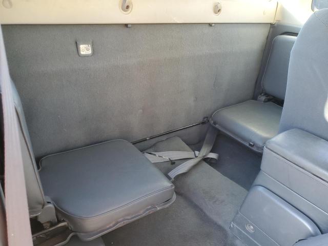 Photo 10 from auction – 2002 NISSAN FRONTIER K with VIN 1N6MD26Y22C361663