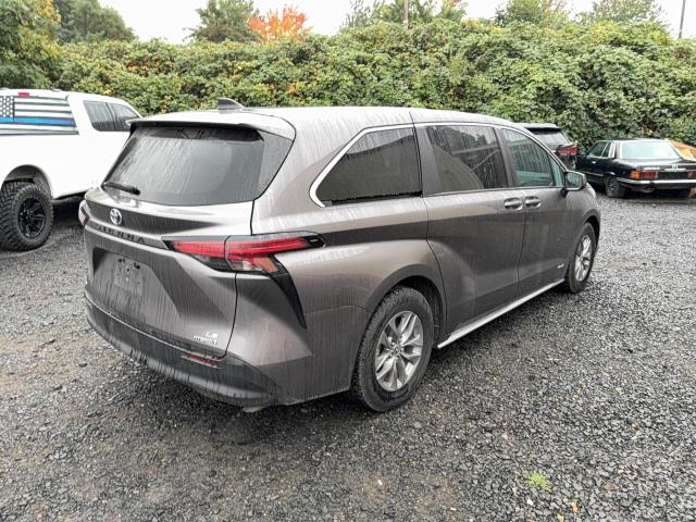 Photo 4 from auction – 2021 TOYOTA SIENNA LE with VIN 5TDKSKFC7MS005604