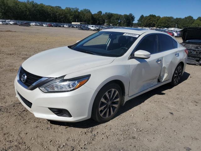 NISSAN ALTIMA 2.5 2017 with VIN 1N4AL3AP5HC133426 - Photo from auction