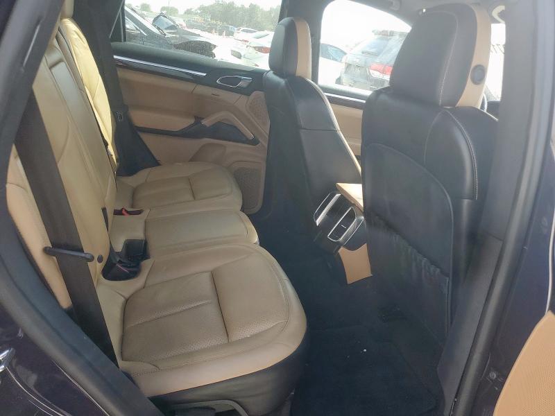 Photo 11 from auction – 2018 PORSCHE CAYENNE with VIN WP1AA2A25JKA01159