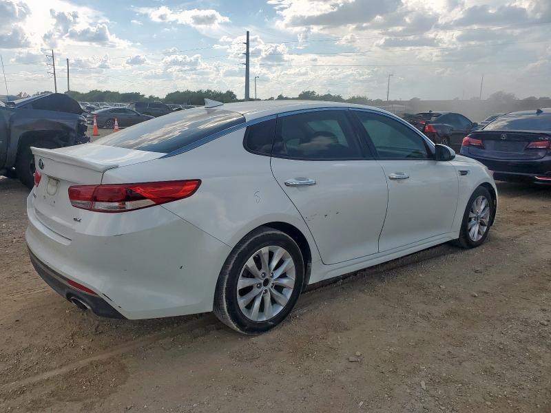 Photo 3 from auction – 2016 KIA OPTIMA with VIN 5XXGU4L36GG017183