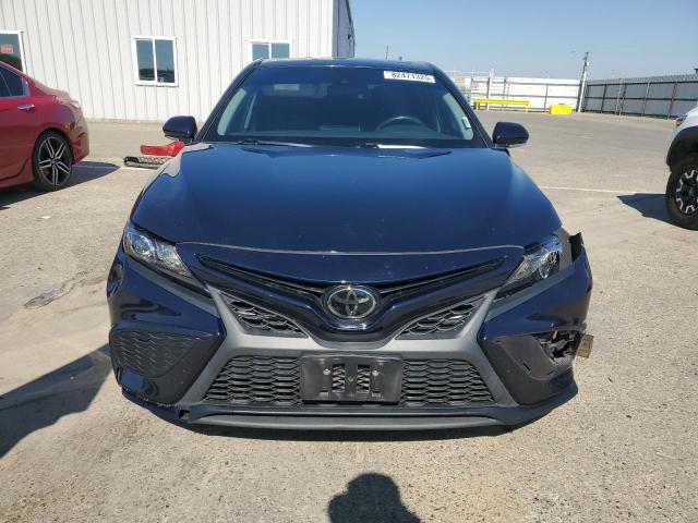 Photo 5 from auction – 2022 TOYOTA CAMRY with VIN 4T1T11AK7NU676909