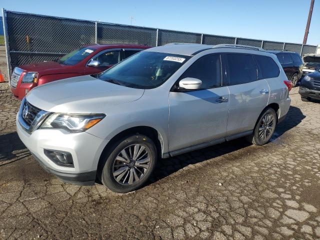 NISSAN PATHFINDER 2017 with VIN 5N1DR2MN0HC673515 - Photo from auction