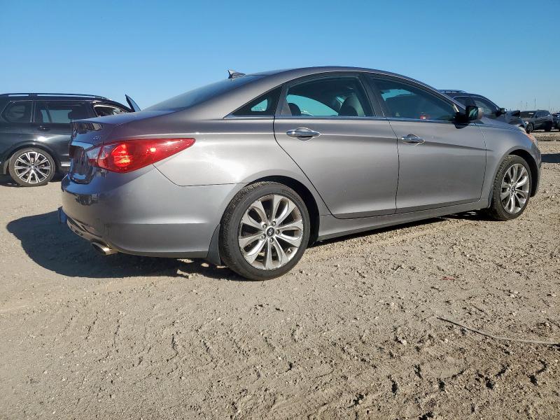 Photo 3 from auction – 2012 HYUNDAI SONATA SE with VIN 5NPEC4AB0CH369100
