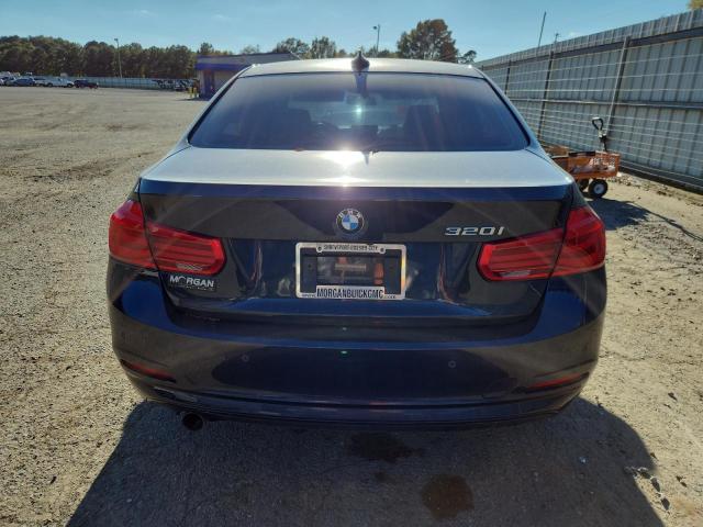 Photo 6 from auction – 2017 BMW 320 I with VIN WBA8E1G54HNU13448