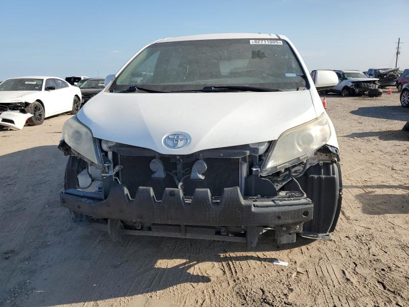 Photo 5 from auction – 2015 TOYOTA SIENNA LE with VIN 5TDKK3DC2FS544708