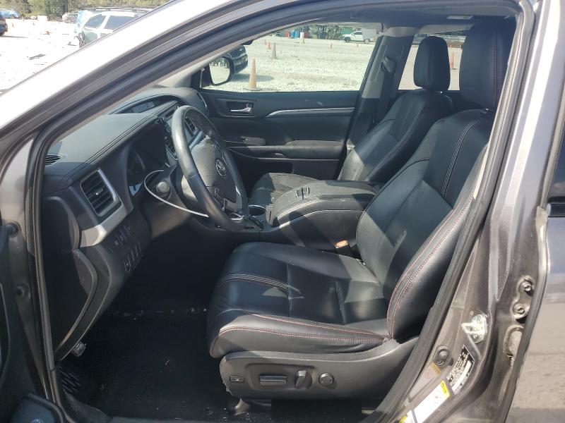Photo 7 from auction – 2019 TOYOTA HIGHLANDER with VIN 5TDKZRFH6KS322433
