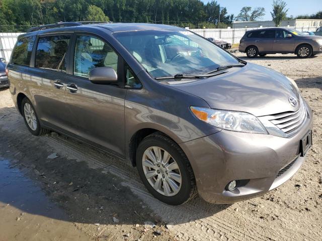 Photo 4 from auction – 2017 TOYOTA SIENNA XLE with VIN 5TDDZ3DC0HS168369
